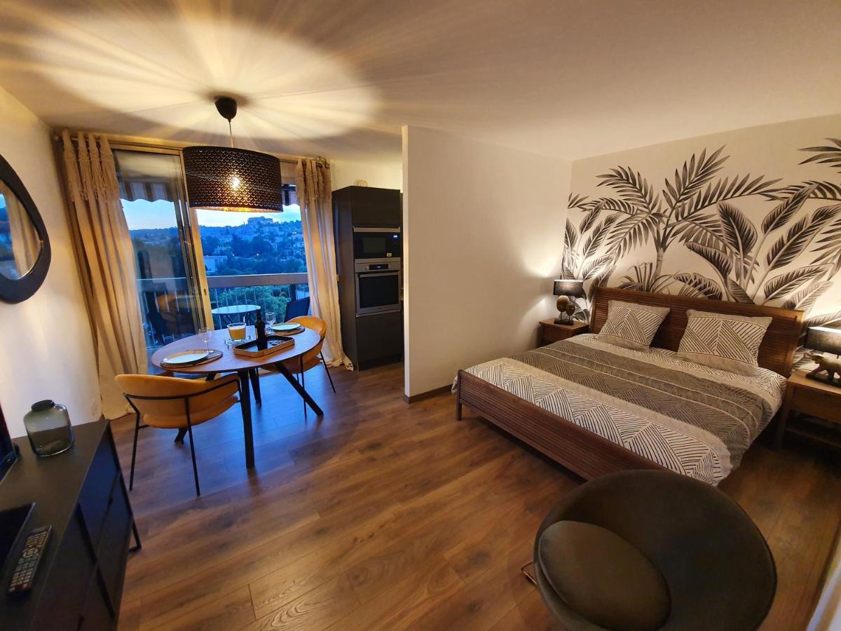 La Loge Du Chateau ! "Climatise" Gréoux-les-Bains Exteriér fotografie